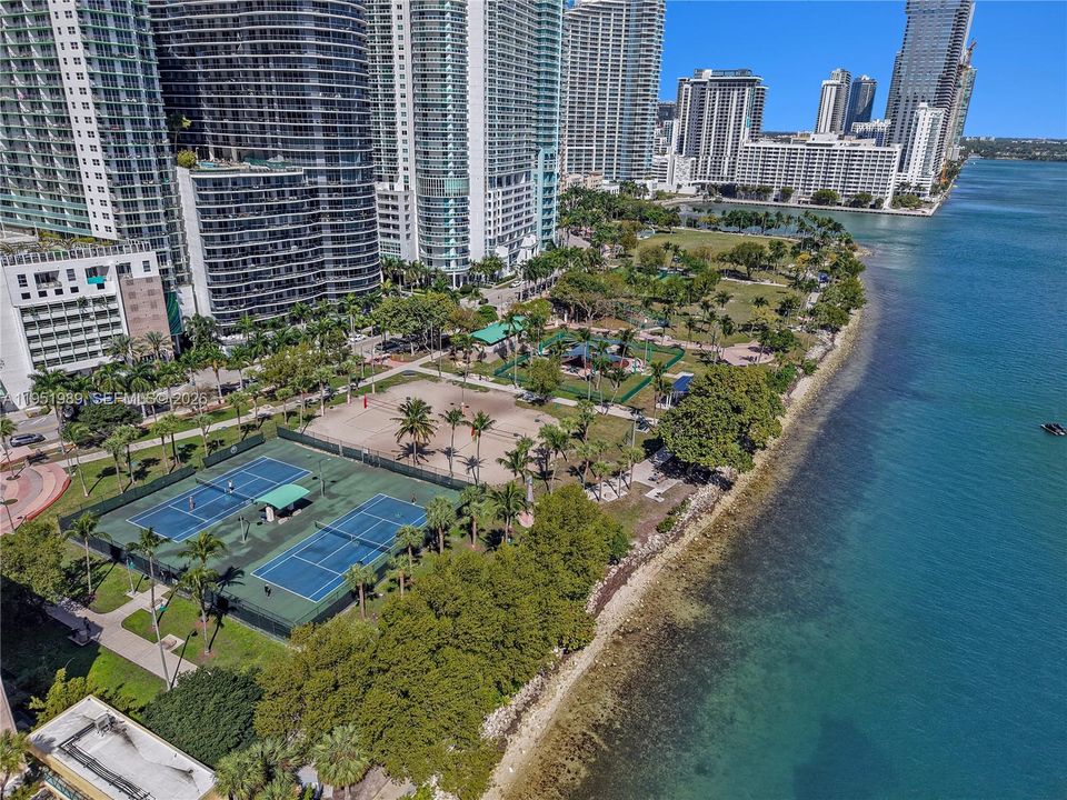 En Venta: $310,000 (0 camas, 1 baños, 505 Pies cuadrados)