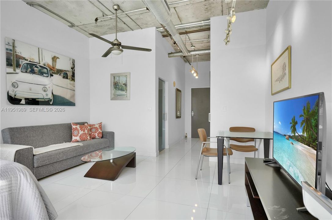 En Venta: $310,000 (0 camas, 1 baños, 505 Pies cuadrados)