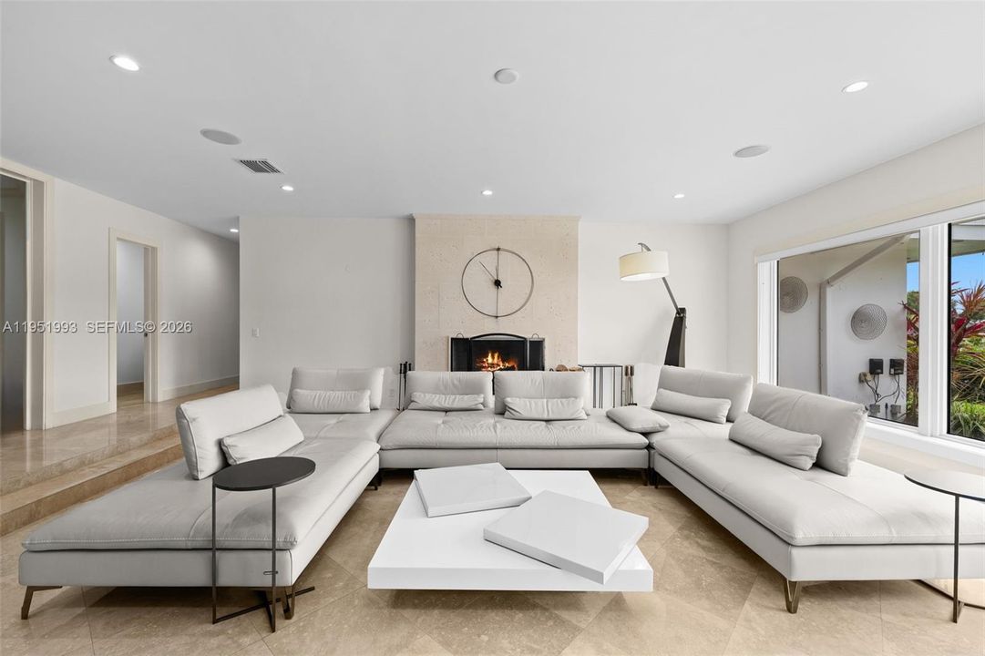 For Sale: $4,500,000 (5 beds, 5 baths, 3836 Square Feet)