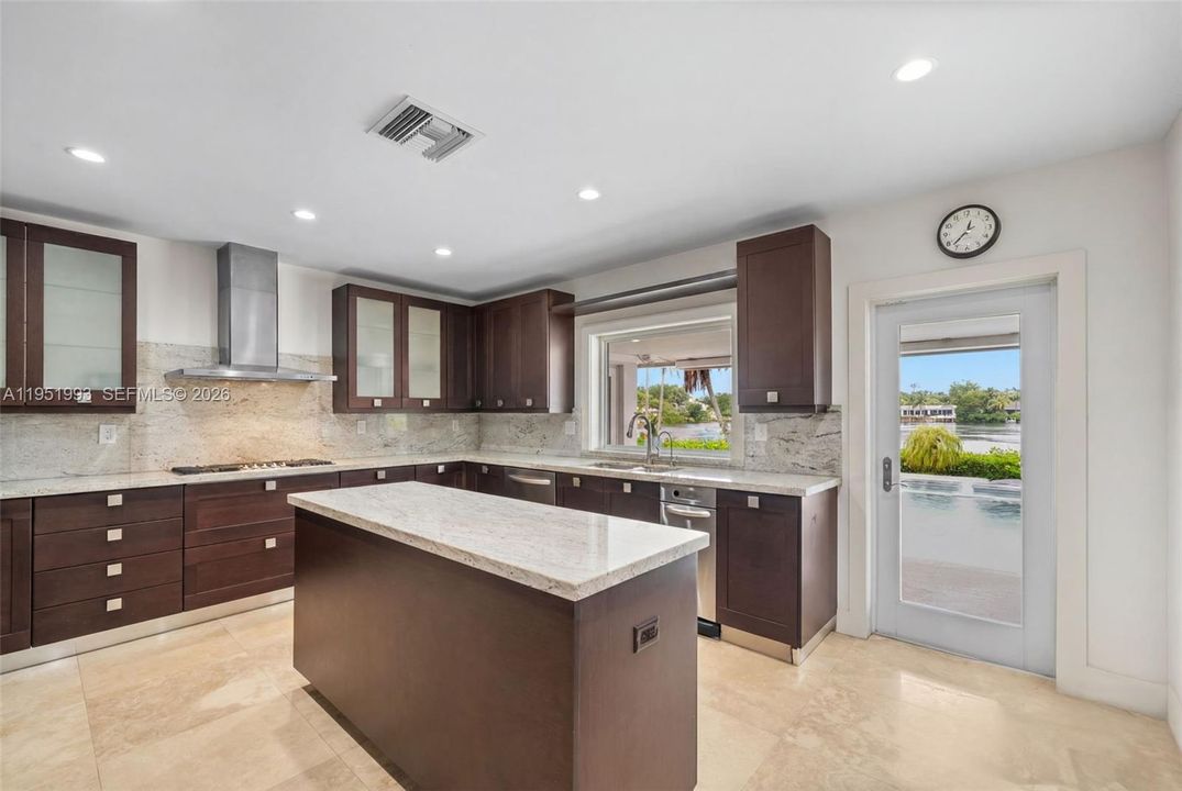 For Sale: $4,500,000 (5 beds, 5 baths, 3836 Square Feet)