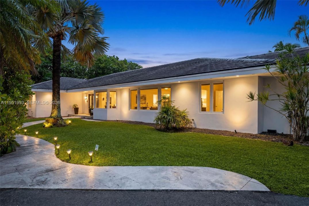 For Sale: $4,500,000 (5 beds, 5 baths, 3836 Square Feet)