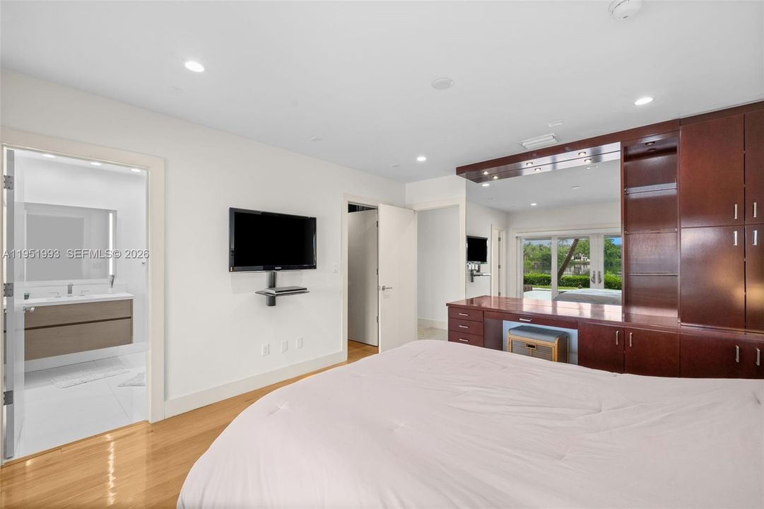 For Sale: $4,500,000 (5 beds, 5 baths, 3836 Square Feet)