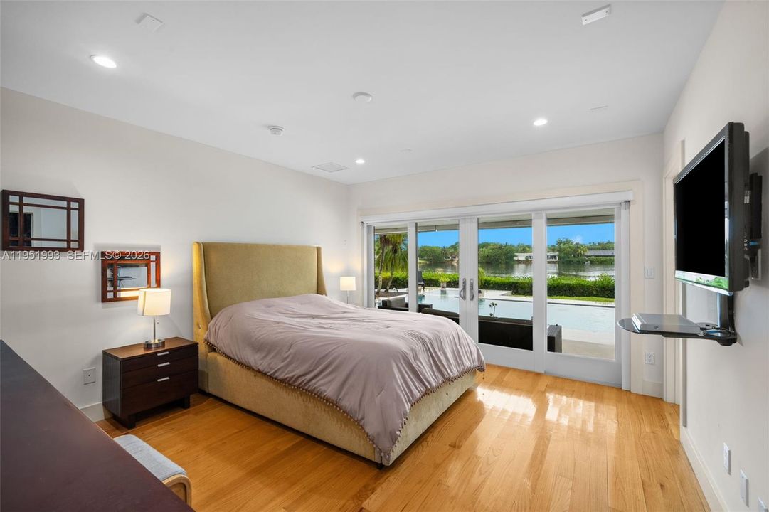 For Sale: $4,500,000 (5 beds, 5 baths, 3836 Square Feet)