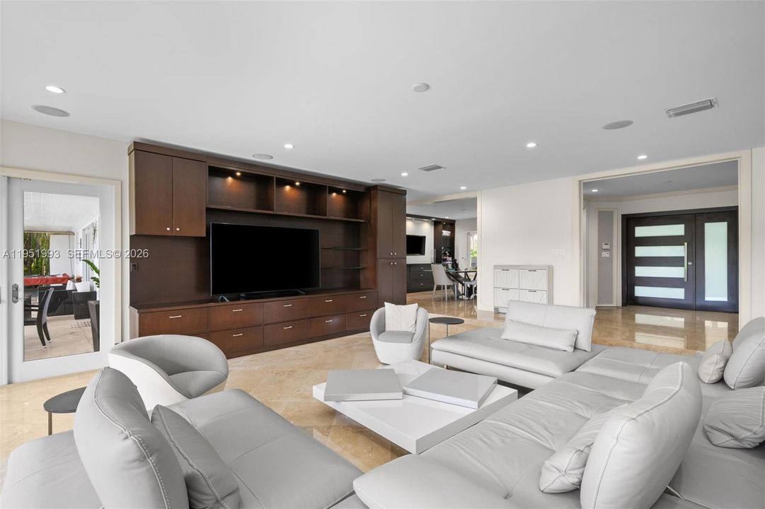 For Sale: $4,500,000 (5 beds, 5 baths, 3836 Square Feet)