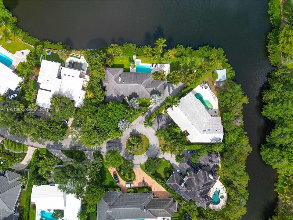 For Sale: $4,500,000 (5 beds, 5 baths, 3836 Square Feet)