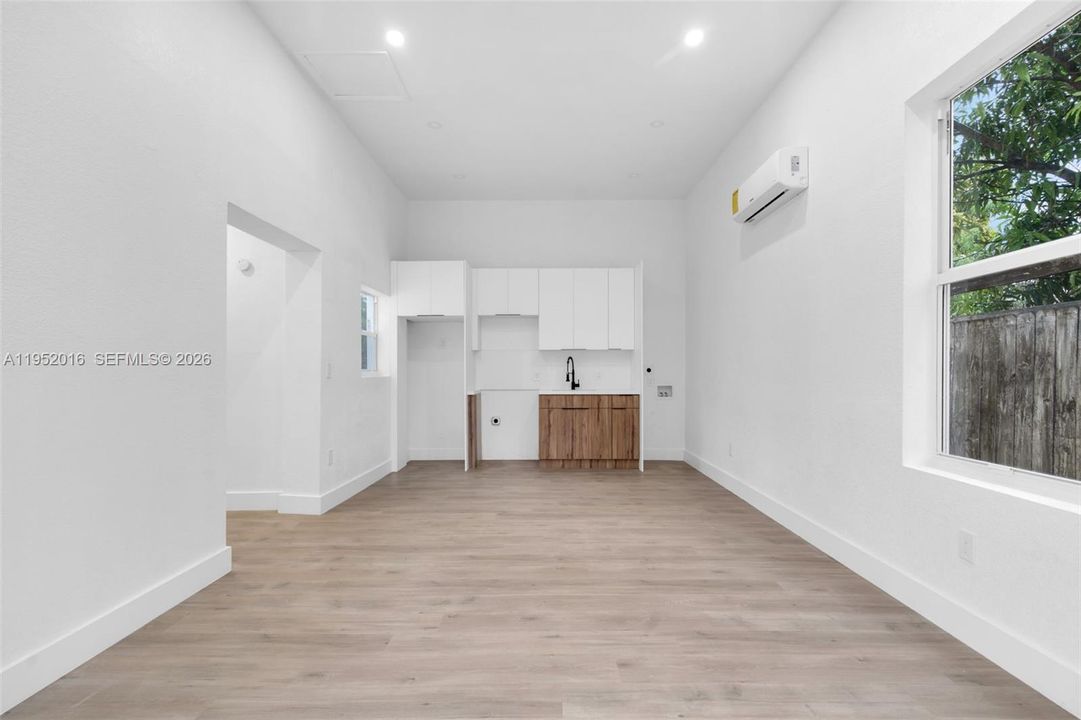 En Venta: $849,999 (0 camas, 0 baños, 1649 Pies cuadrados)