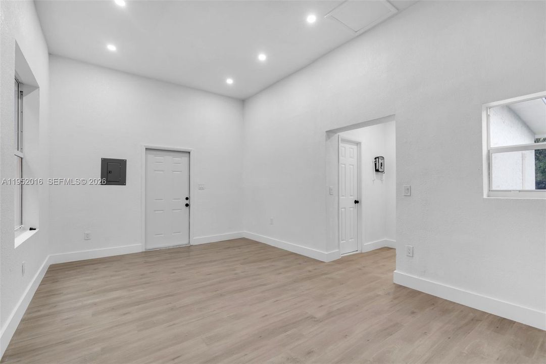 En Venta: $849,999 (0 camas, 0 baños, 1649 Pies cuadrados)