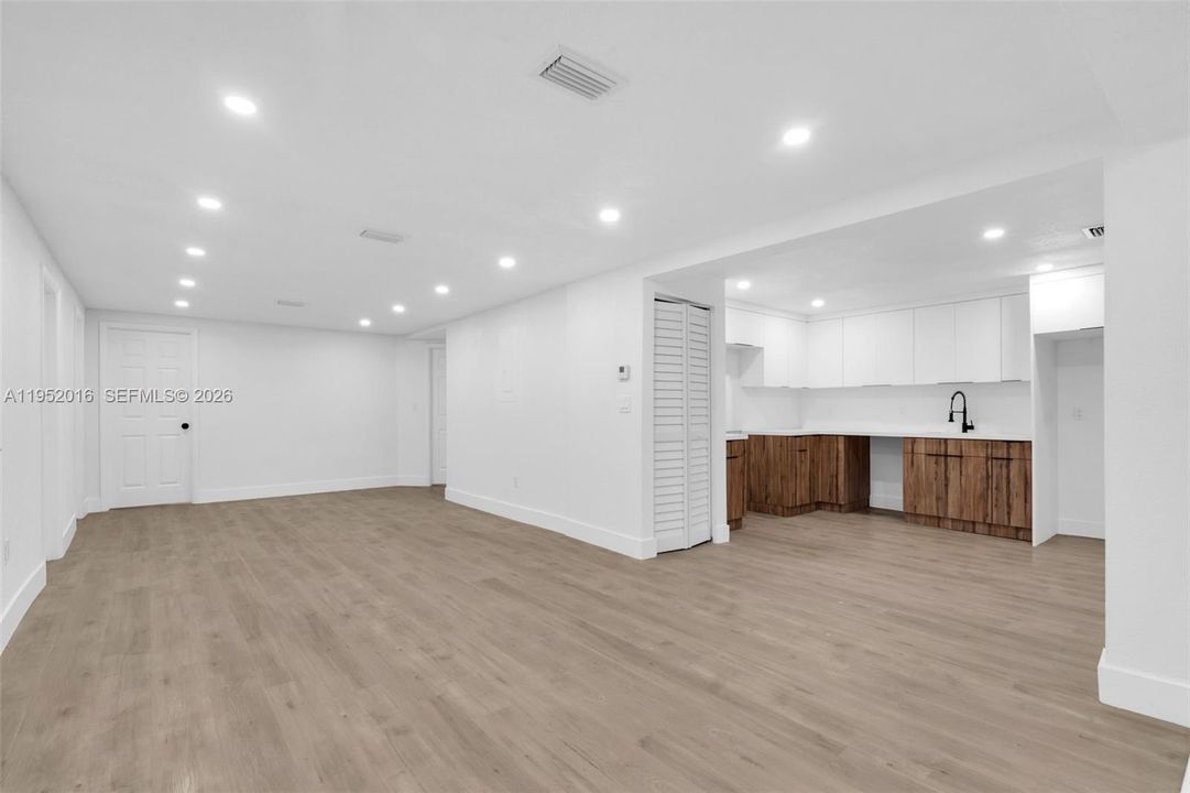 En Venta: $849,999 (0 camas, 0 baños, 1649 Pies cuadrados)