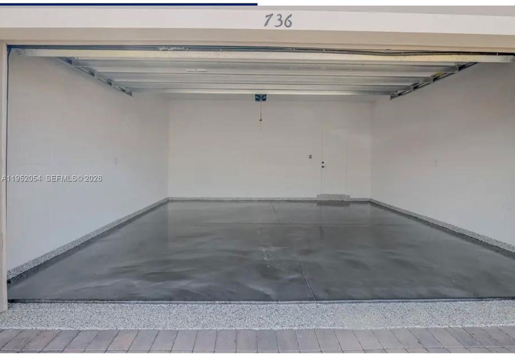 For Rent: $2,990 (4 beds, 3 baths, 2500 Square Feet)