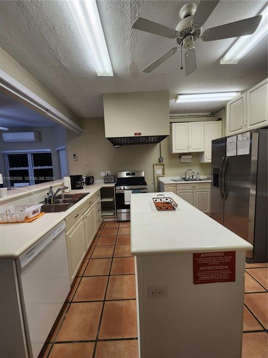 На продажу: $2,950,000 (0 спален, 0 ванн, 0 Квадратных фут)