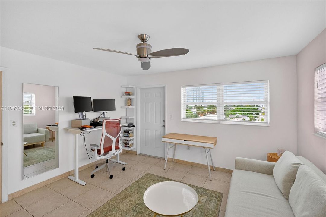 Active With Contract: $549,000 (2 beds, 2 baths, 1320 Square Feet)