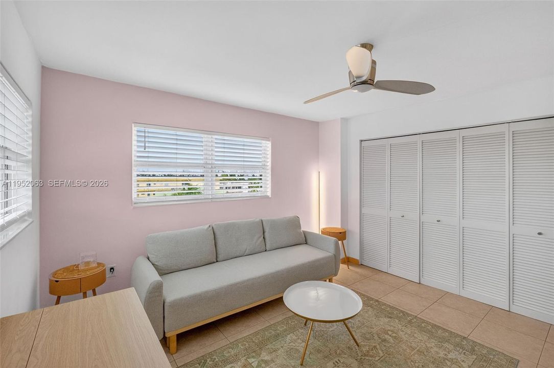 Active With Contract: $549,000 (2 beds, 2 baths, 1320 Square Feet)