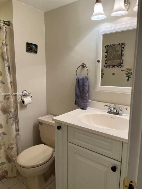 For Rent: $2,800 (2 beds, 2 baths, 980 Square Feet)