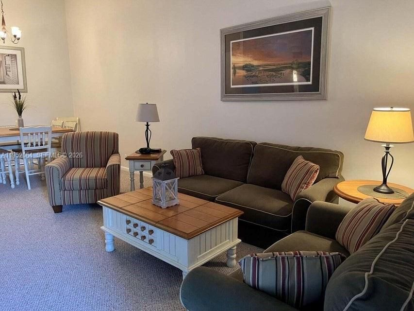 For Rent: $2,800 (2 beds, 2 baths, 980 Square Feet)