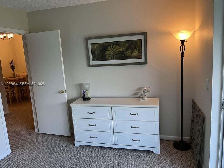 For Rent: $2,800 (2 beds, 2 baths, 980 Square Feet)