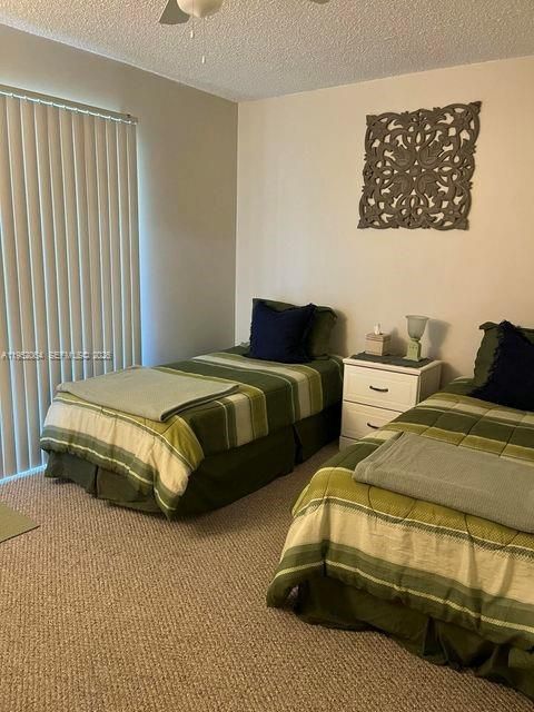For Rent: $2,800 (2 beds, 2 baths, 980 Square Feet)