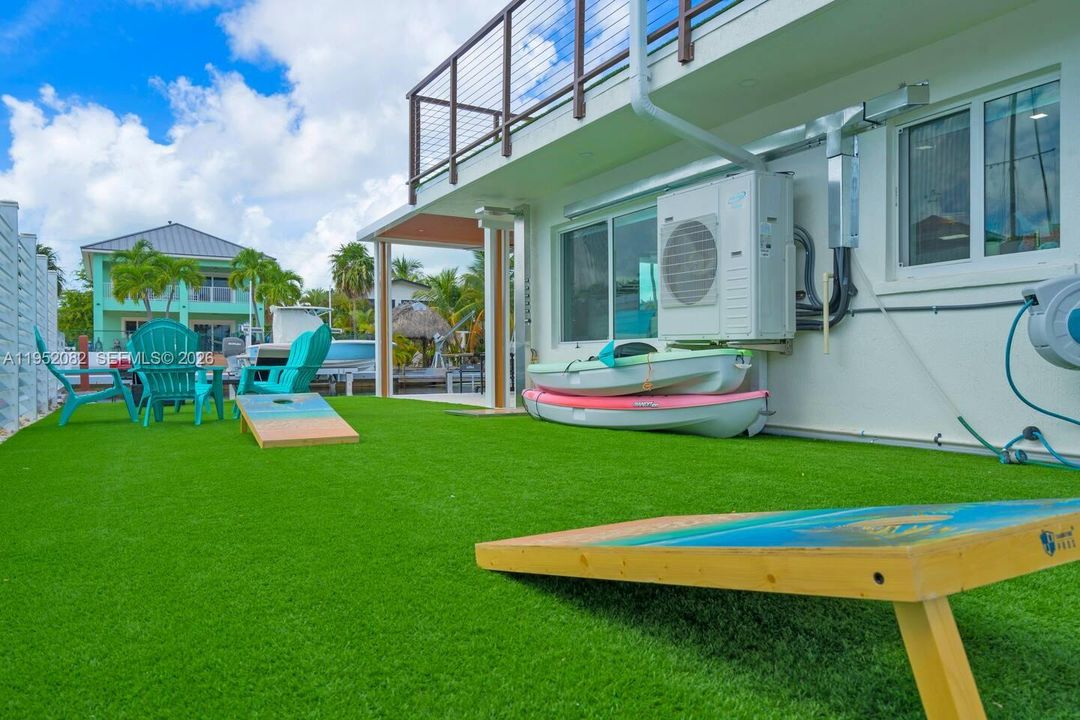 For Rent: $10,000 (4 beds, 2 baths, 1575 Square Feet)