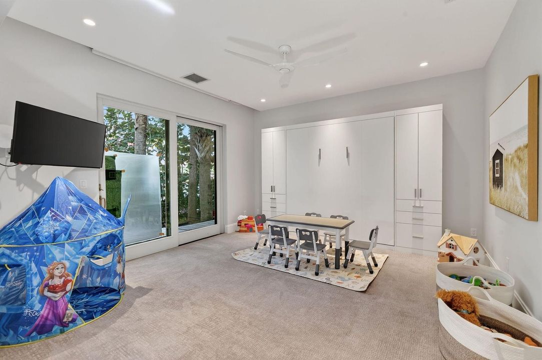 14662WatermarkWay(91)