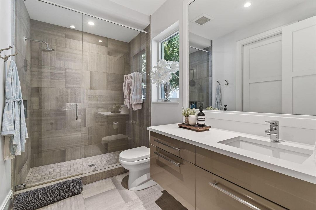 14662WatermarkWay(66)