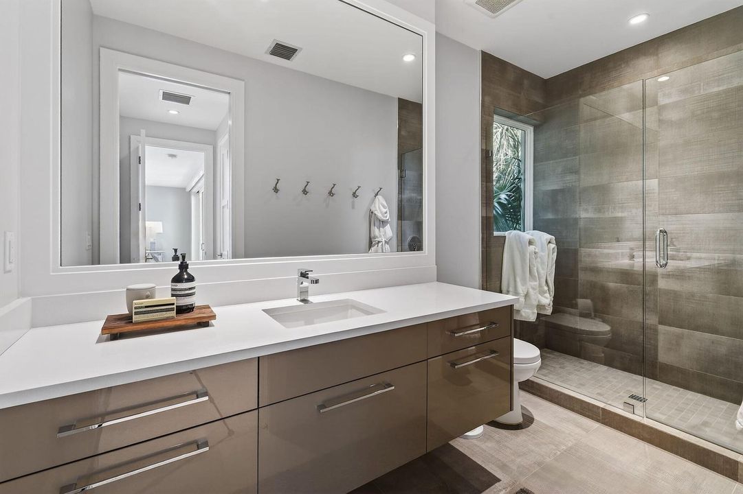 14662WatermarkWay(79)