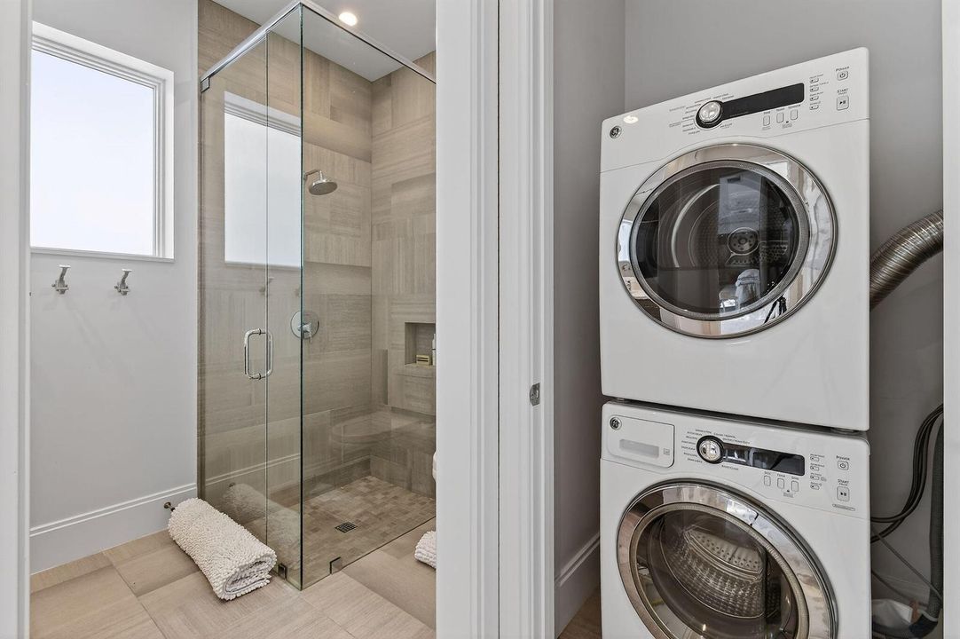 14662WatermarkWay(95)