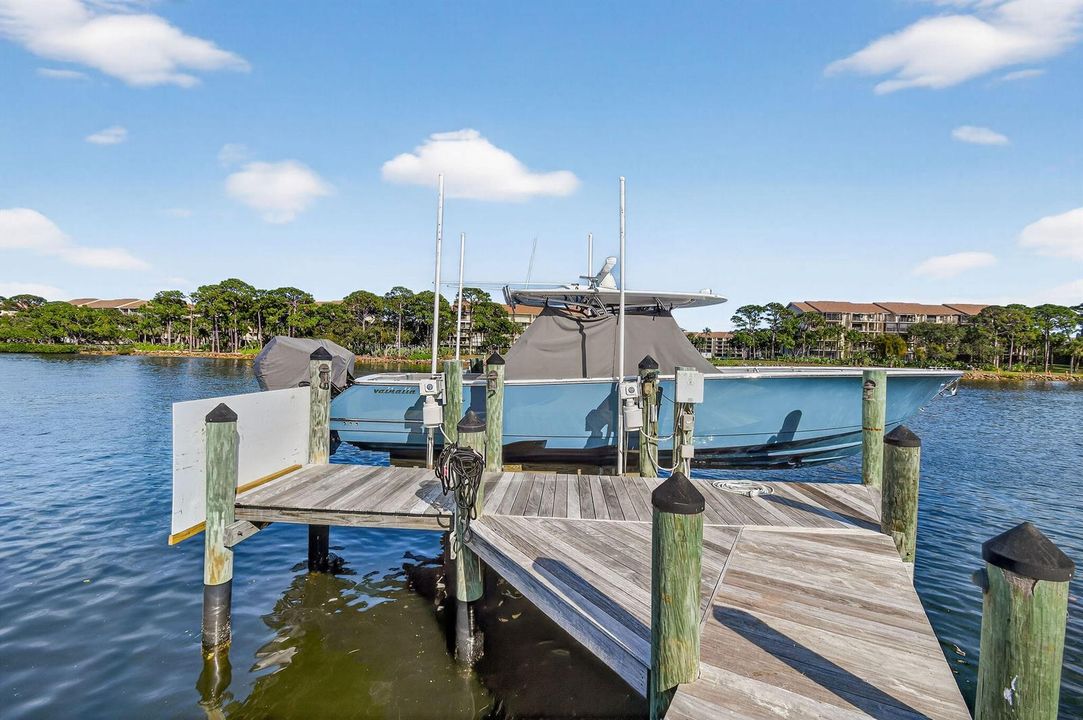 14662WatermarkWay(120)