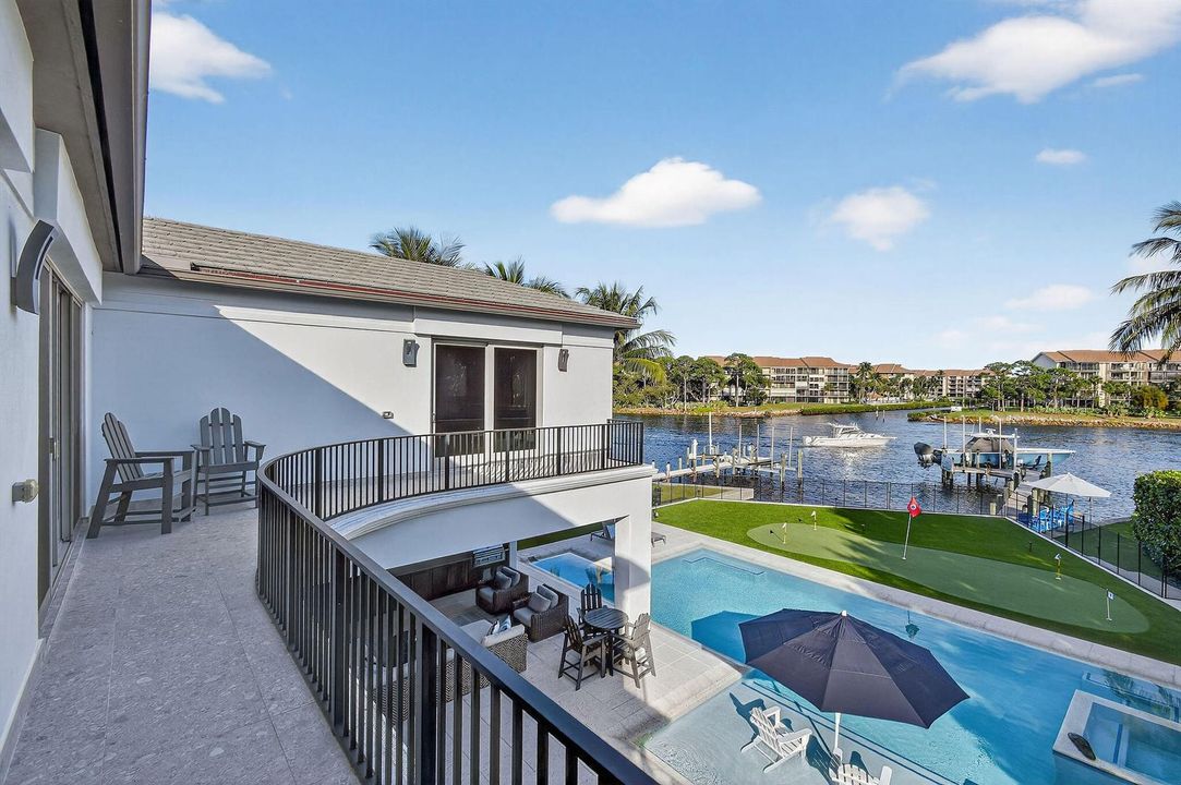 14662WatermarkWay(80)