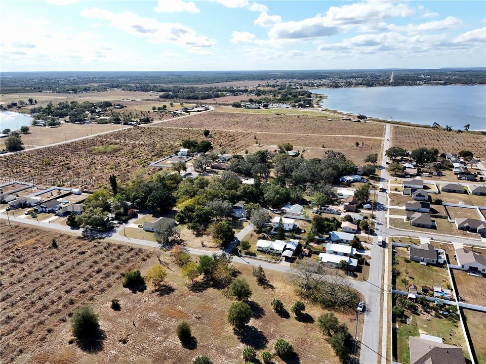 На продажу: $38,000 (0.20 acres)