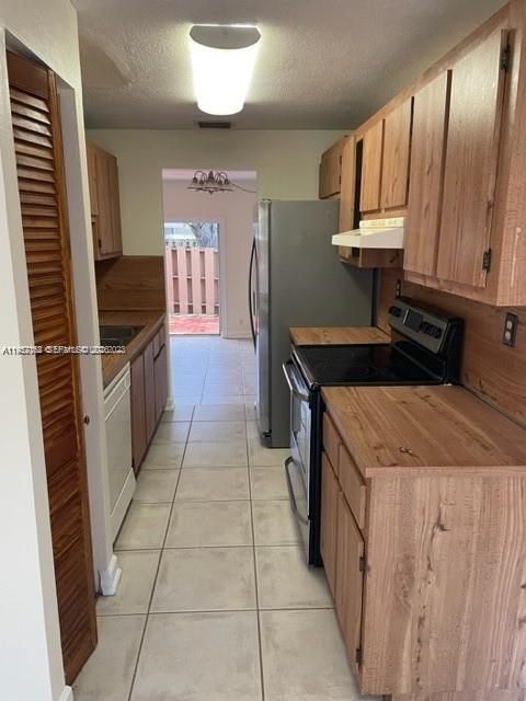 En Venta: $189,900 (3 camas, 2 baños, 1770 Pies cuadrados)