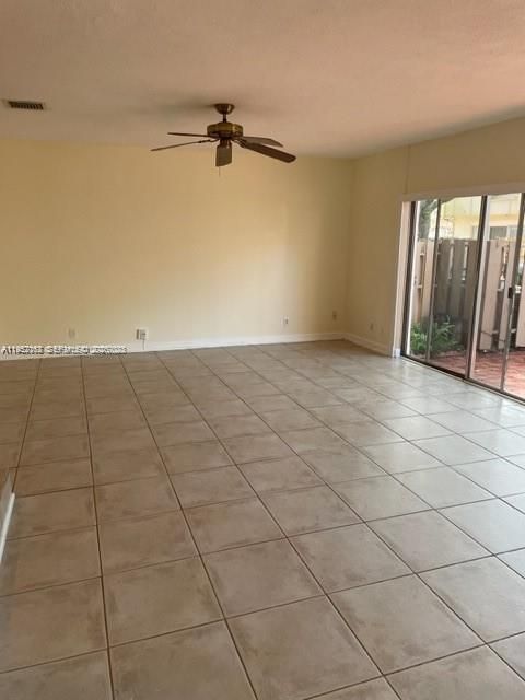 En Venta: $189,900 (3 camas, 2 baños, 1770 Pies cuadrados)