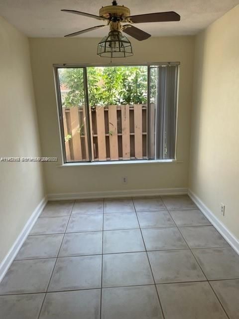 En Venta: $189,900 (3 camas, 2 baños, 1770 Pies cuadrados)
