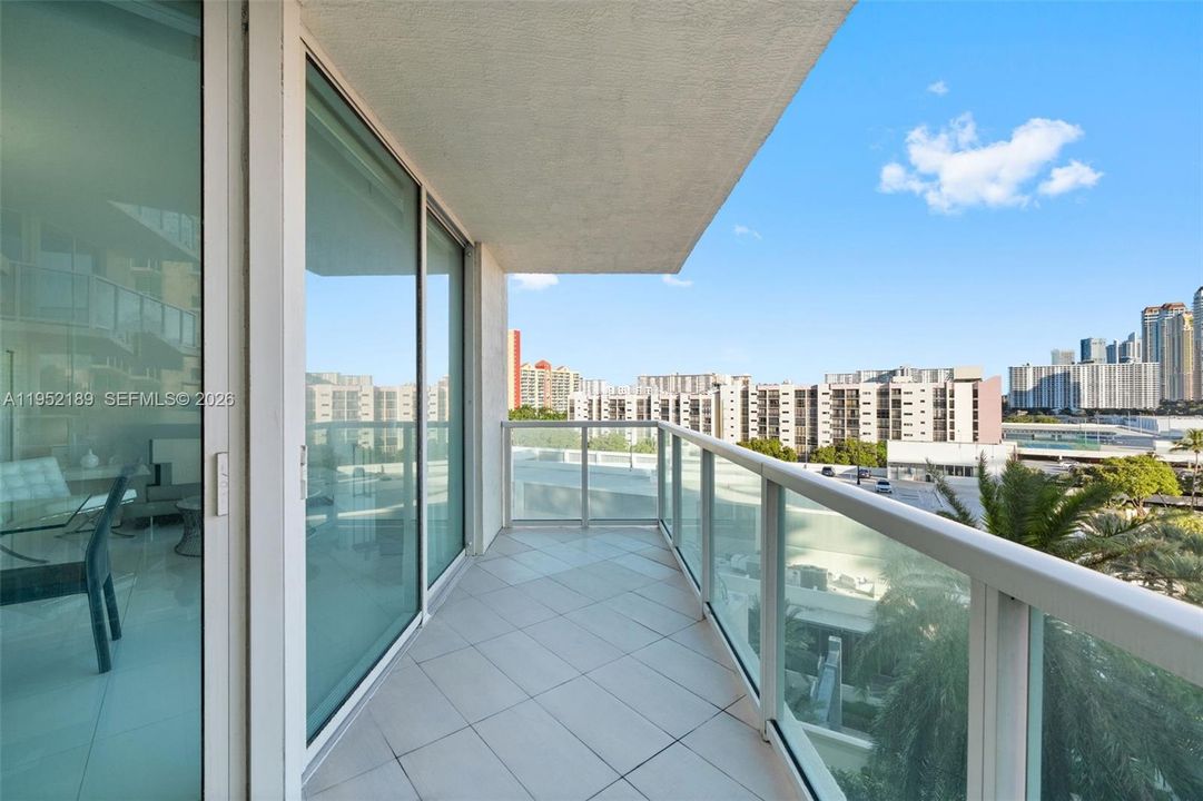 For Sale: $785,000 (3 beds, 2 baths, 1461 Square Feet)