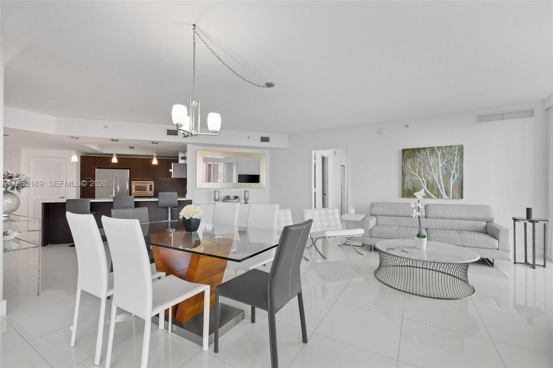 For Sale: $785,000 (3 beds, 2 baths, 1461 Square Feet)