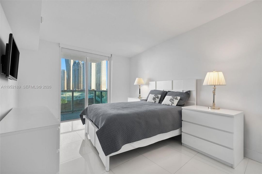 For Sale: $785,000 (3 beds, 2 baths, 1461 Square Feet)
