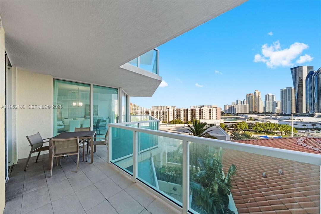 For Sale: $785,000 (3 beds, 2 baths, 1461 Square Feet)