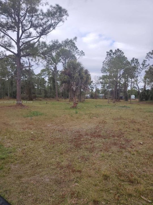 На продажу: $175,000 (2.50 acres)