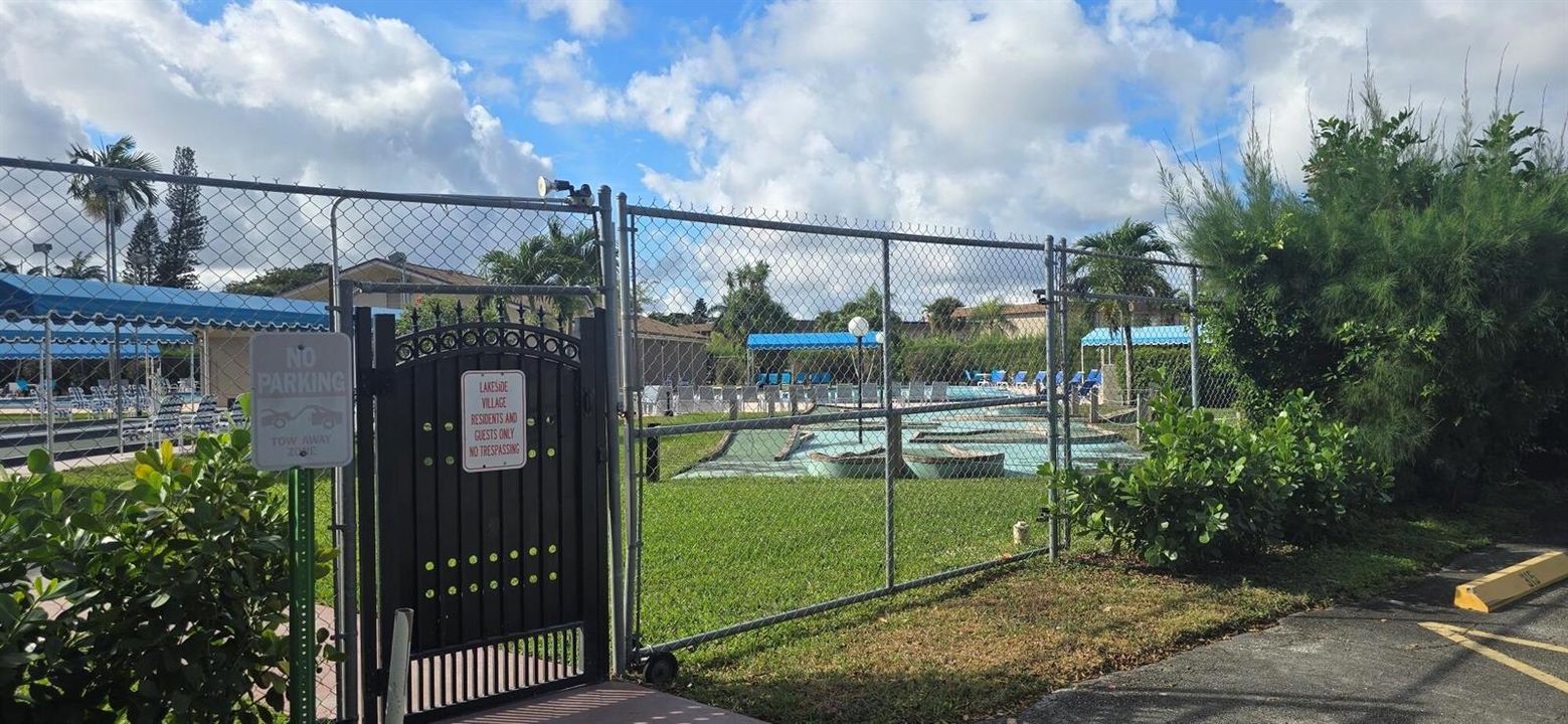 club house 2