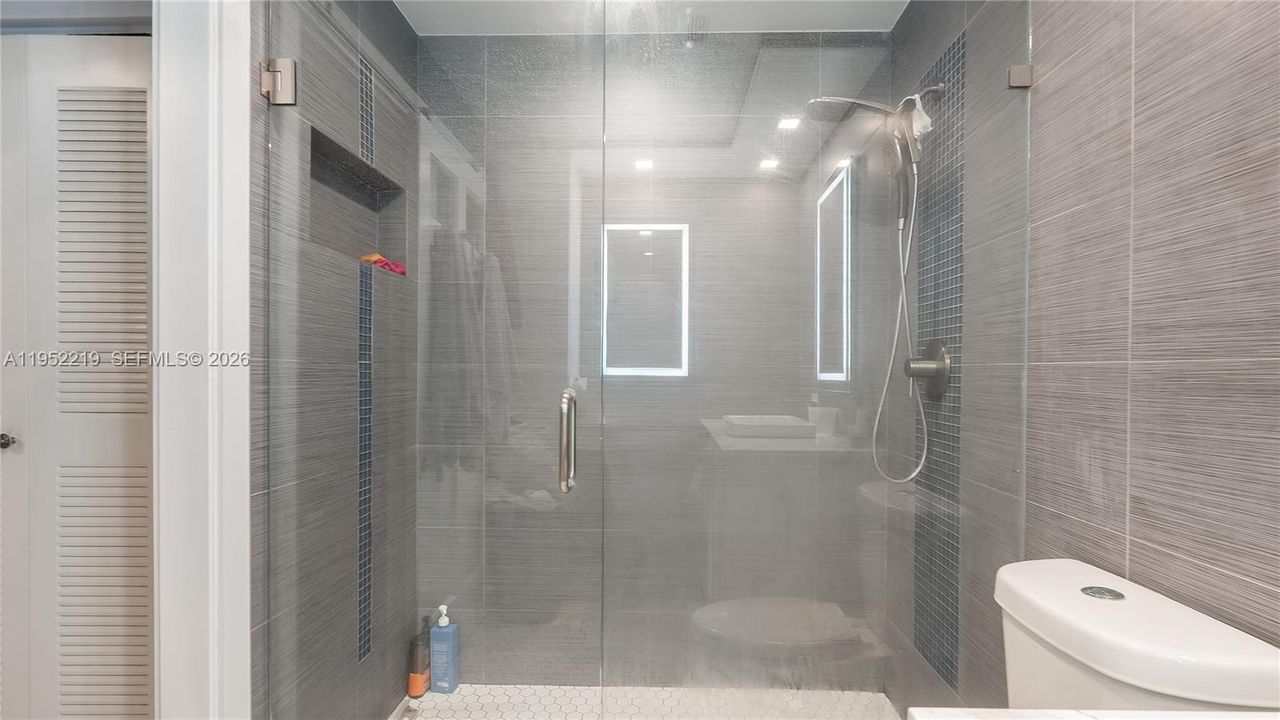En Venta: $379,900 (3 camas, 2 baños, 1332 Pies cuadrados)
