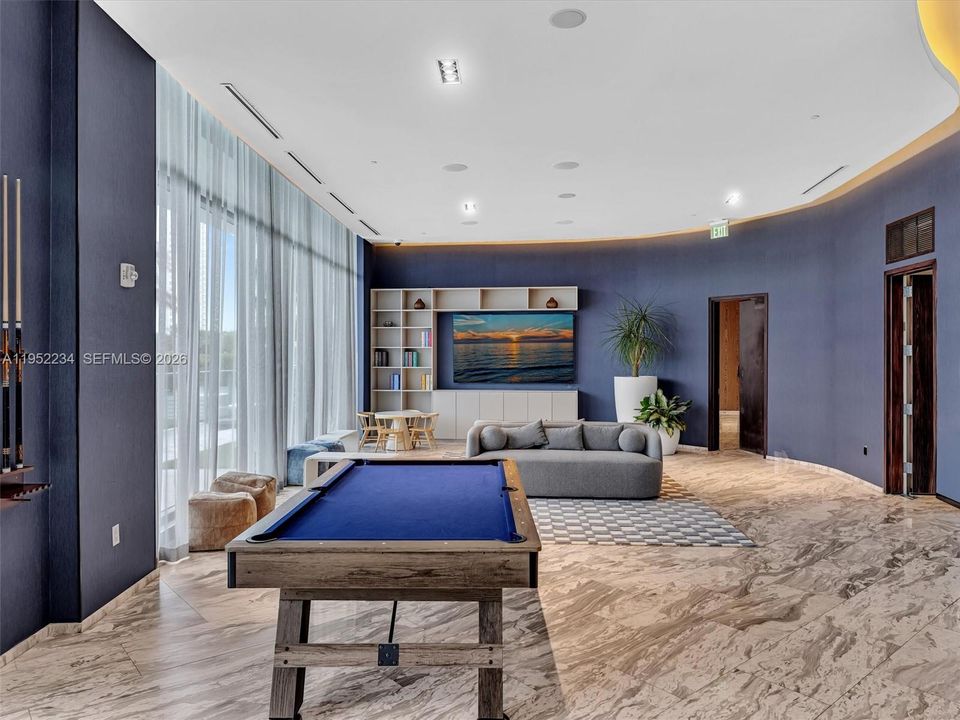 Activo con contrato: $3,200,000 (4 camas, 6 baños, 3801 Pies cuadrados)
