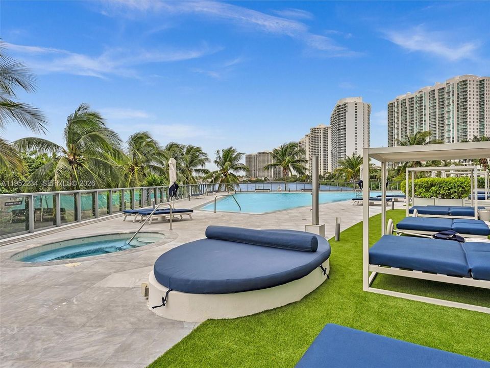 Activo con contrato: $3,200,000 (4 camas, 6 baños, 3801 Pies cuadrados)