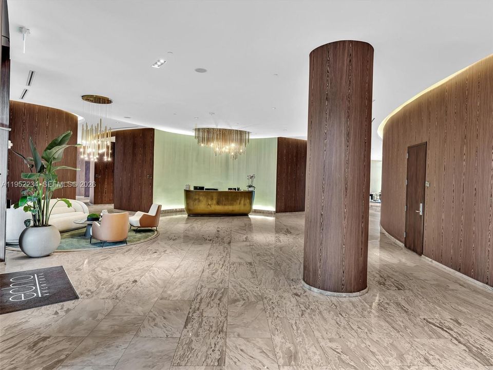 Activo con contrato: $3,200,000 (4 camas, 6 baños, 3801 Pies cuadrados)