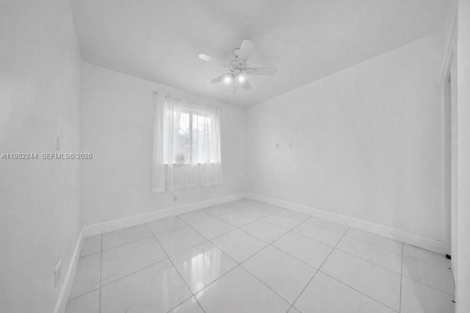 For Sale: $519,000 (3 beds, 2 baths, 1240 Square Feet)