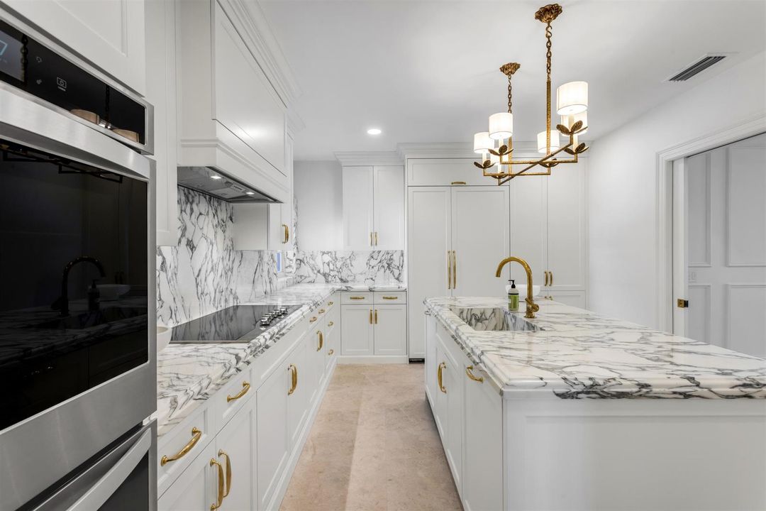 KITCHEN_STRAIGHT_2_EB