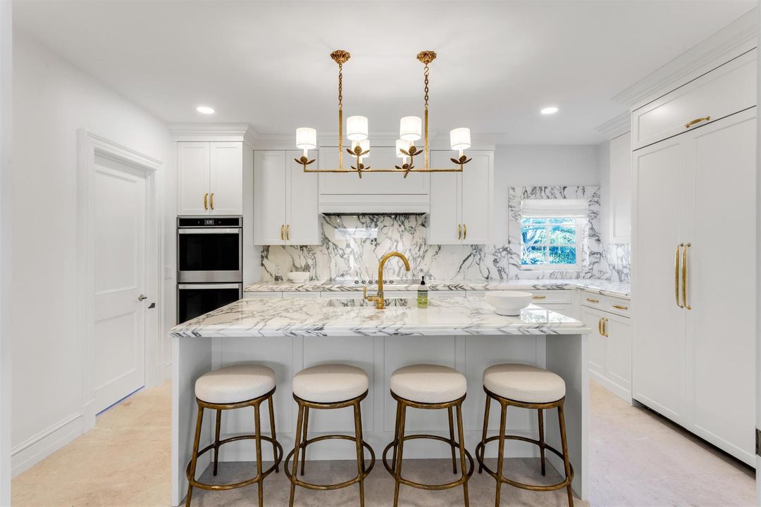 KITCHEN_STRAIGHT_EB