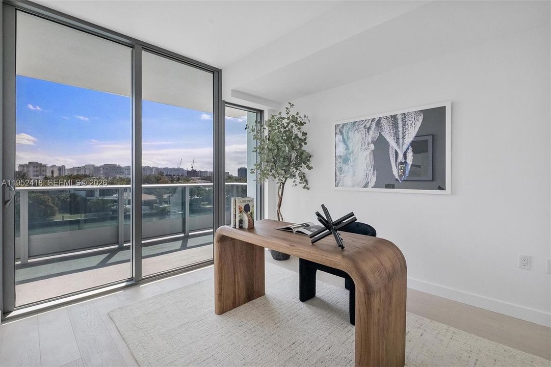Active With Contract: $2,475,000 (3 beds, 3 baths, 1830 Square Feet)