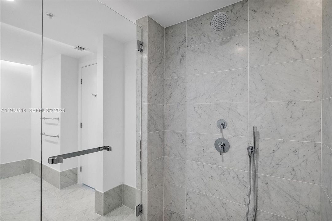Active With Contract: $2,475,000 (3 beds, 3 baths, 1830 Square Feet)