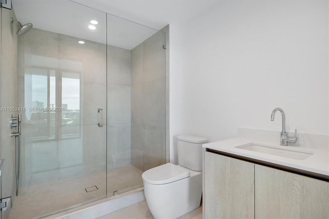 Active With Contract: $2,475,000 (3 beds, 3 baths, 1830 Square Feet)