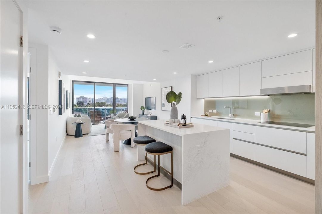 Active With Contract: $2,475,000 (3 beds, 3 baths, 1830 Square Feet)
