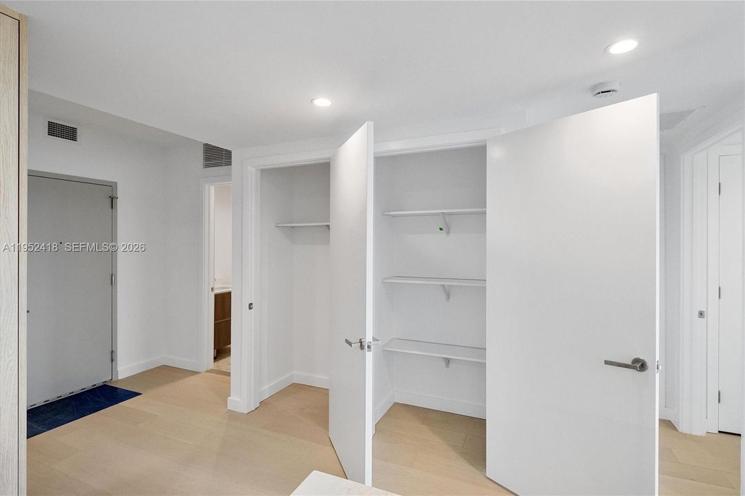 Active With Contract: $2,475,000 (3 beds, 3 baths, 1830 Square Feet)
