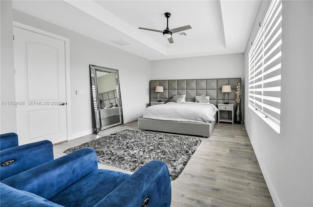В аренду: $5,450 (5 спален, 3 ванн, 3077 Квадратных фут)